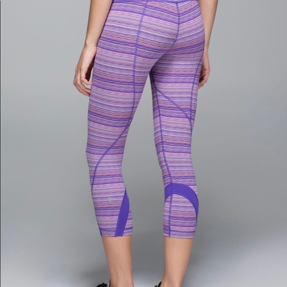 LULULEMON. Women’s. Leggings. Size 6. - Picture 10 of 10